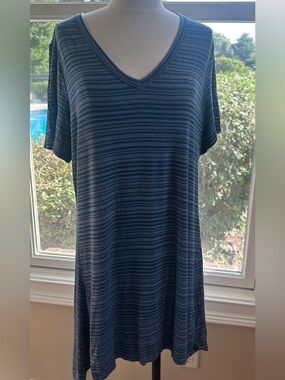 NWT Soma Striped Blue Soft Jersey V-Neck Tunic Tee, Sz L